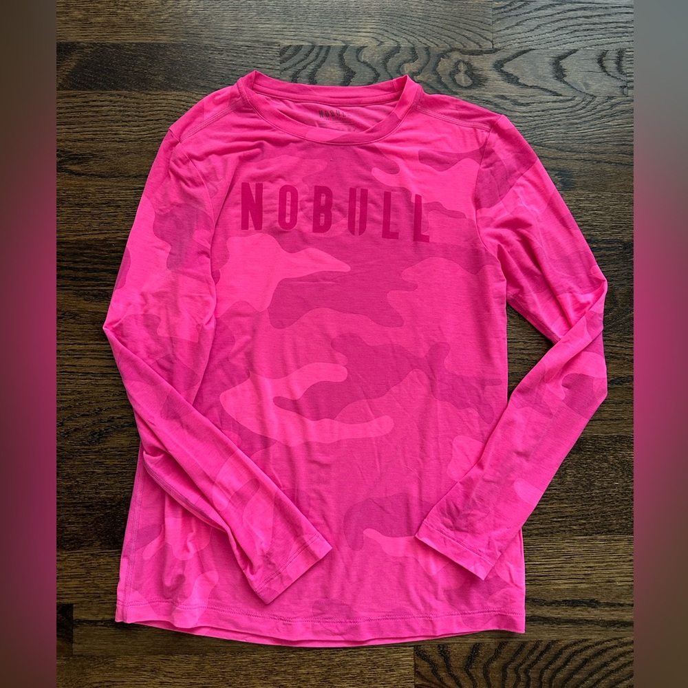NOBULL hot pink camo long sleeve ladies t-shirt MEDIUM